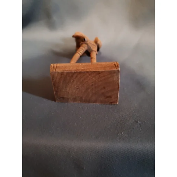 Vintage Spanish Wood Handcarved Gentleman Sculpture Figurine Don Quixote - Picture 10 of 11